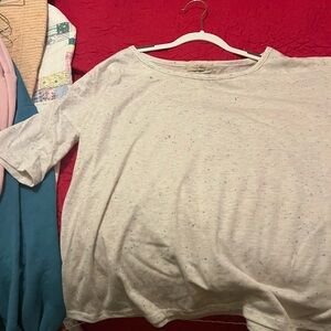 Chelsea & Violet Gray and Green Raglan T-Shirt